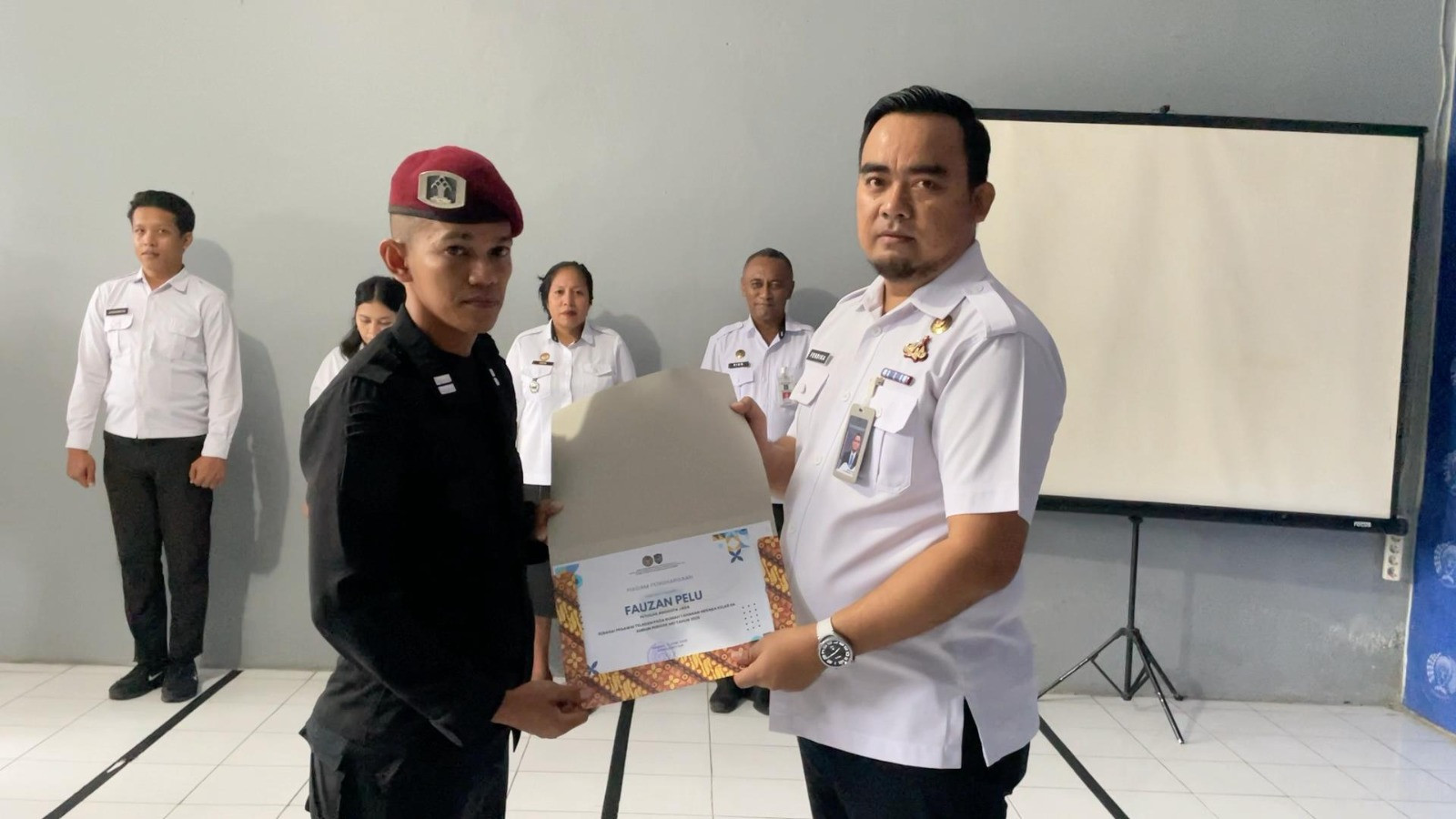 Wujudkan Apresiasi Rutan Ambon Berikan Penghargaan Ke Pegawai Teladan