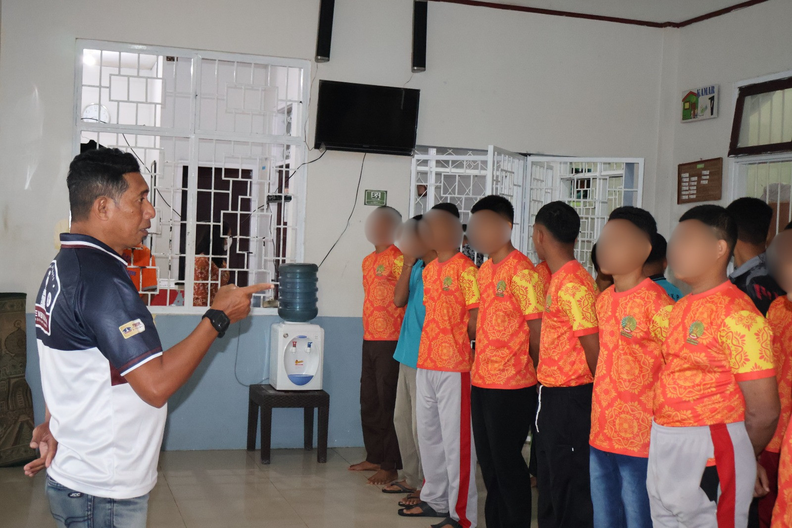 LPKA Ambon Gelar Penggeledahan Rutin Jelang HUT RI
