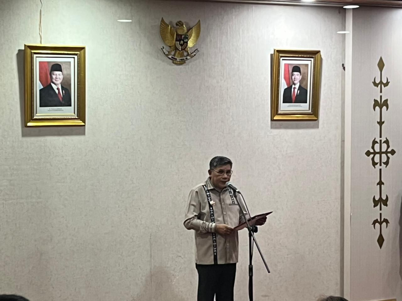 Lantik 52 Pejabat Fungsional, Wali Kota Ambon Minta Tingkatkan Kecepatan dan Integritas Kerja