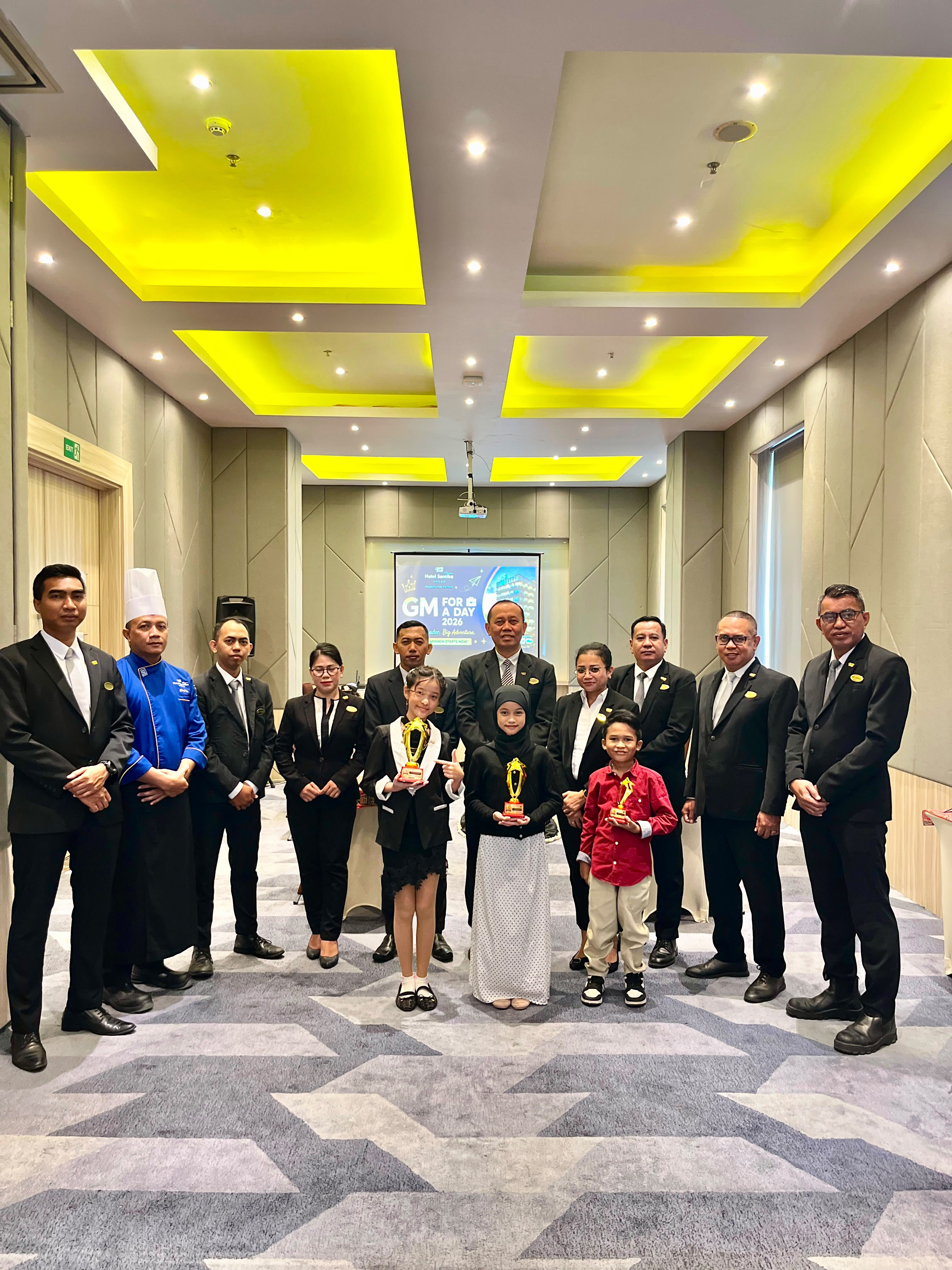 GM Cilik Ambon Pimpin Hotel Santika Premiere Sehari, Chloevania Tuntaskan Misi Kepemimpinan