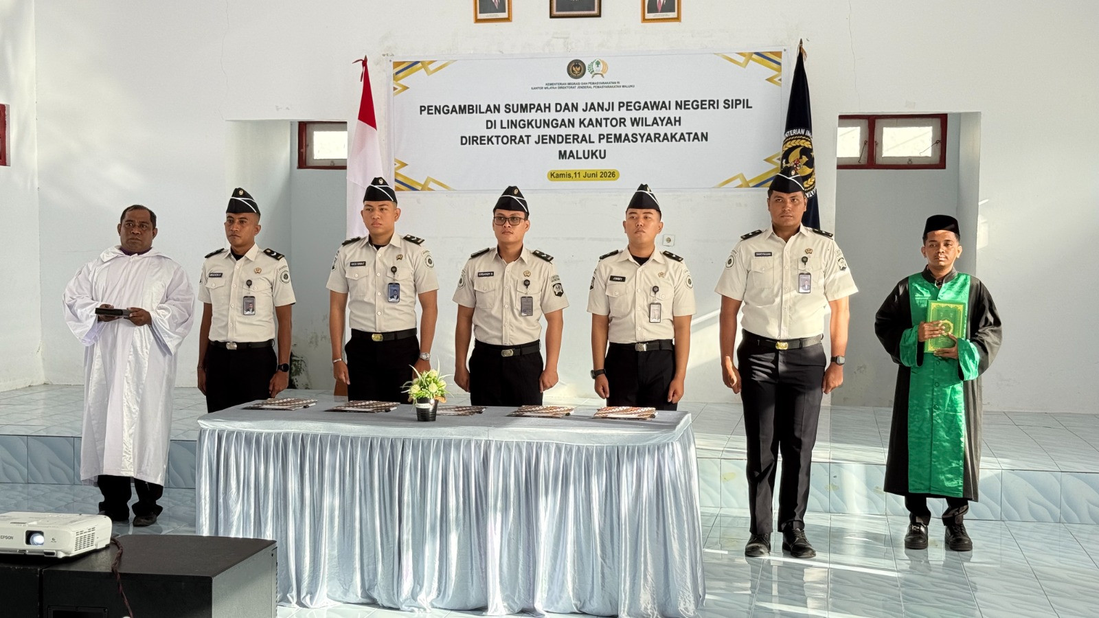 Lima Petugas Lapas Namlea Resmi Menjadi PNS, Siap Emban Tugas Pemasyarakatan dengan Integritas