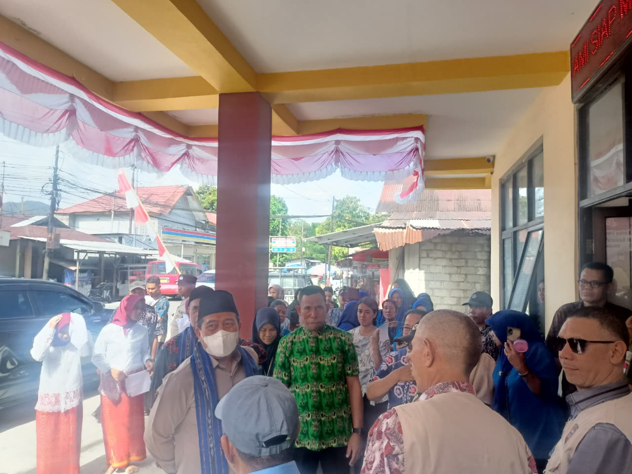 Ketua Ombudsman RI Tinjau Koperasi Merah Putih di Waiheru, Dorong Penguatan Usaha dan Kemandirian Anggota