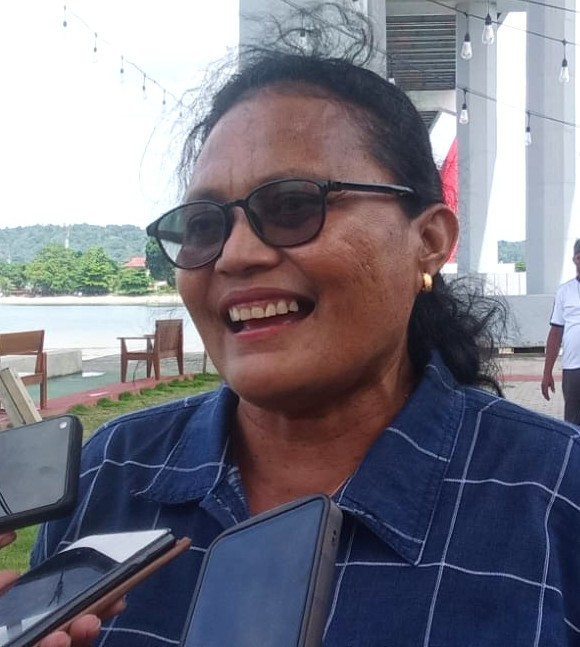Jelang Hari Raya Natal, Pemerintah Desa Galala Bagikan Sembako Ke- 365 Kepala Keluarga