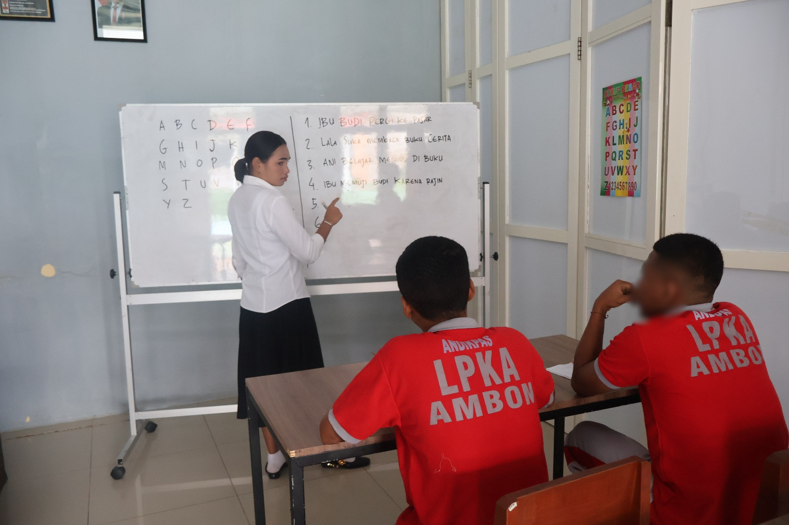 Anak Binaan LPKA Ambon Tingkatkan Kemampuan Membaca Lewat Program Paket A