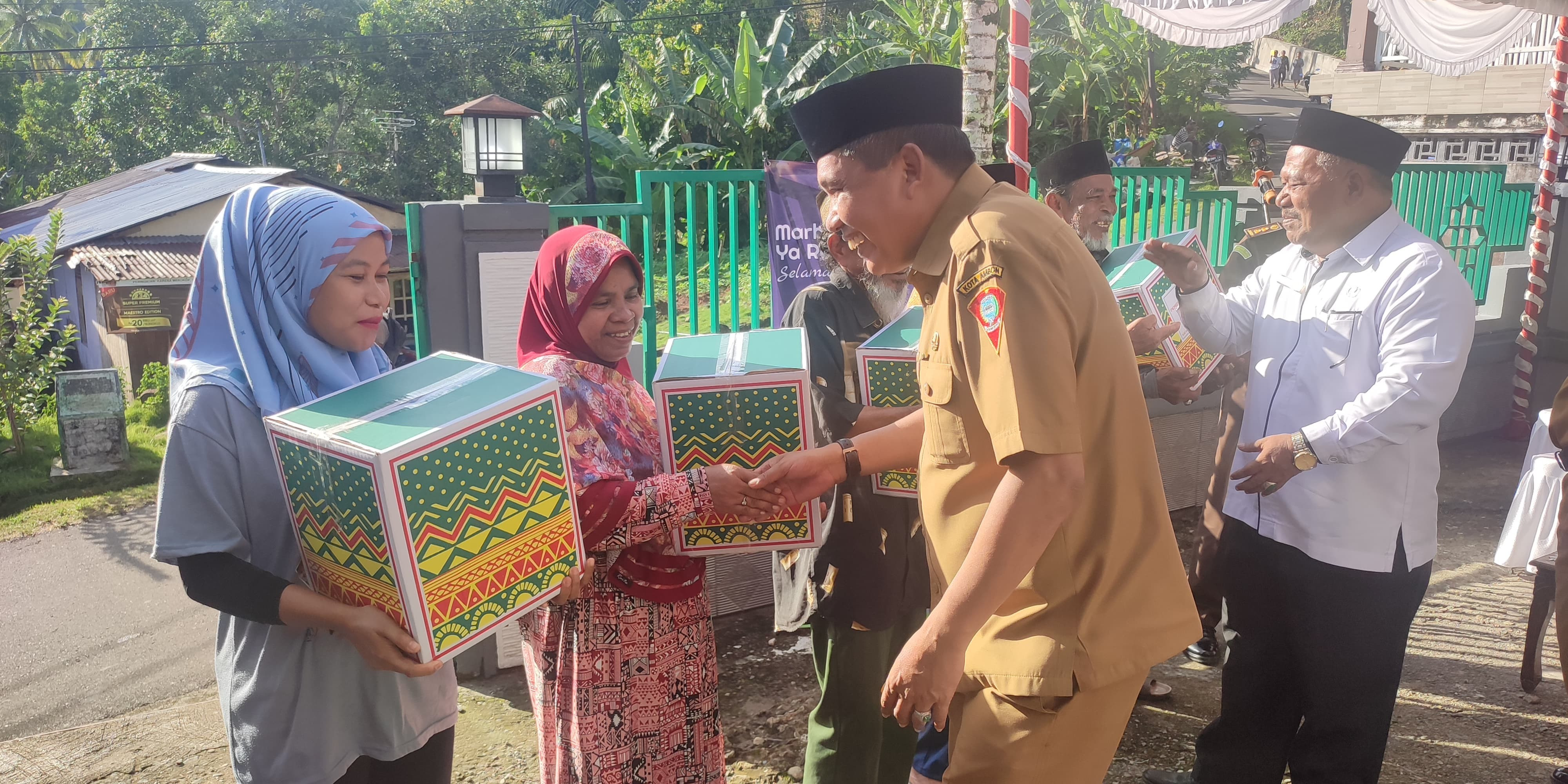 Safari Ramadhan di Talaga Pange, Wattimena : Tingkatkan Toleransi