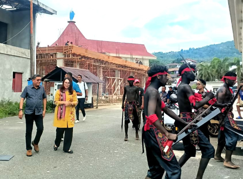 Dorong Pelestarian Budaya dan Penguatan Pariwisata, Wattimena Kukuhkan Sanggar Tamariska
