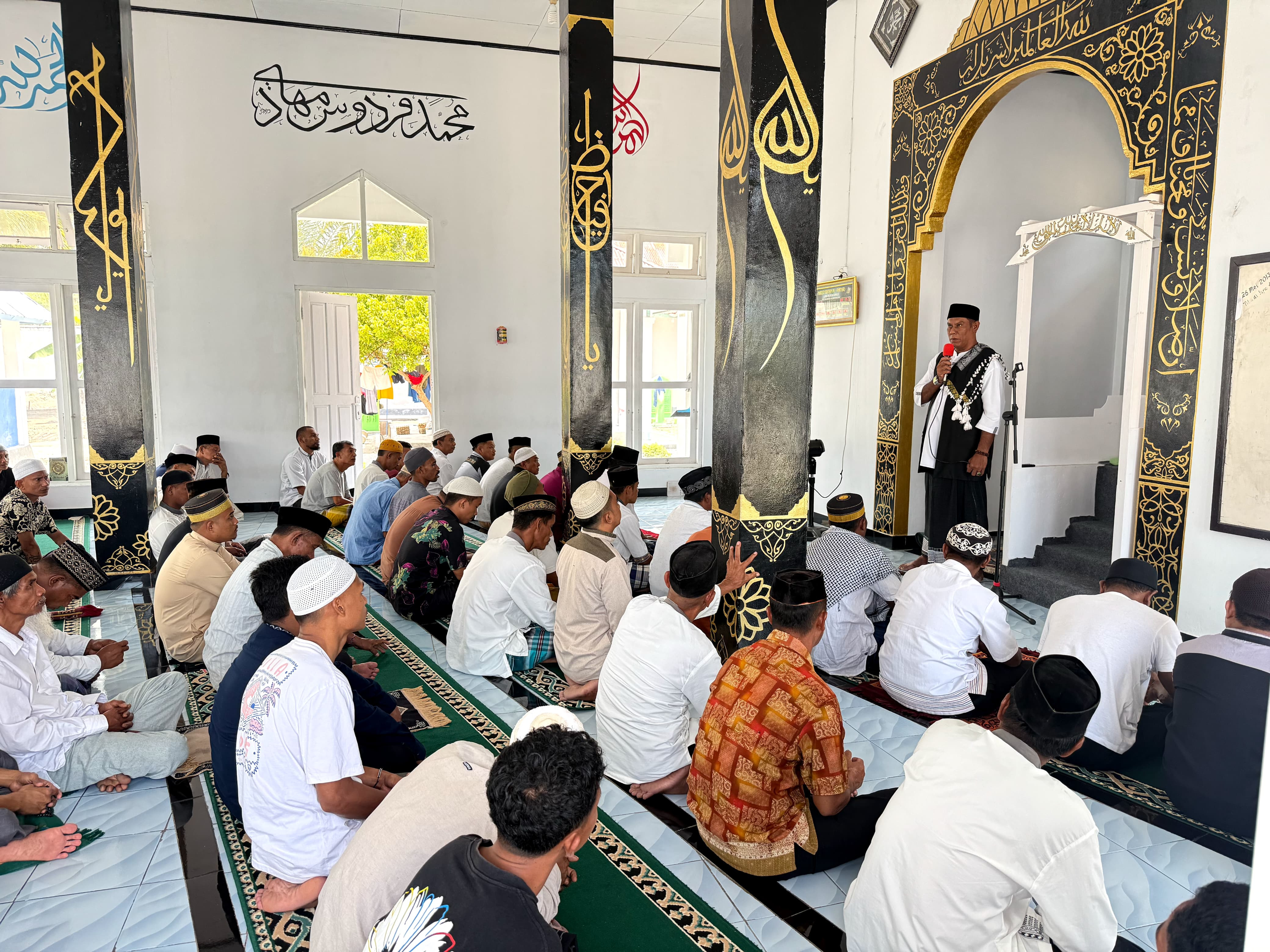 Sholat Jumat Jadi Momentum Kalapas Namlea Perkuat Kebersamaan Warga Binaan