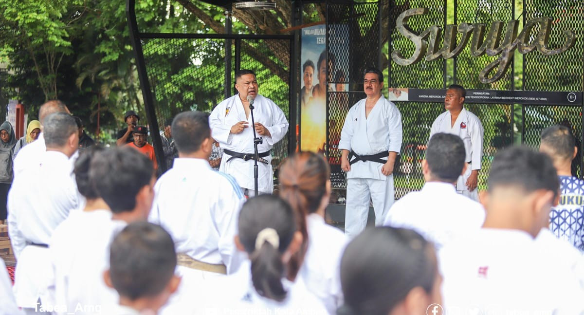 Ratusan Atlet Karate Ikuti Apel dan Latihan Bersama