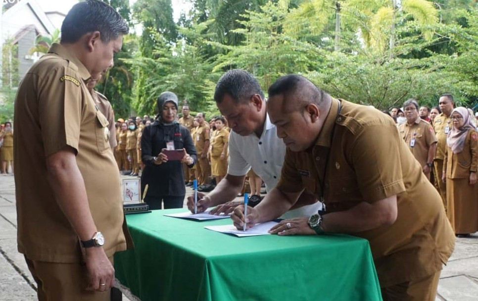 Pemkot Serahkan Aset Dive Center Kepada Negeri Hukurila
