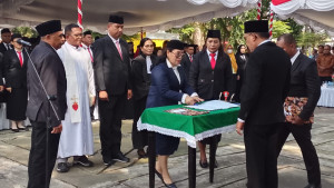 Bodewin Tegaskan 224 Pejabat Baru Pemkot Ambon Harus Bekerja, Bukan Cari Zona Nyaman
